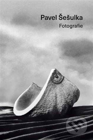 Kniha: Pavel Šešulka - Fotografie (Pavel Šešulka). Books & Pipes, 2022 Kniha: Pavel Šešulka - Fotografie (Pavel Šešulka). Books & Pipes, 2022