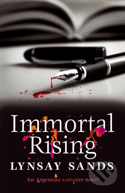 Kniha: Immortal Rising (Lynsay Sands). Gollancz, 2022 Kniha: Immortal Rising (Lynsay Sands). Gollancz, 2022