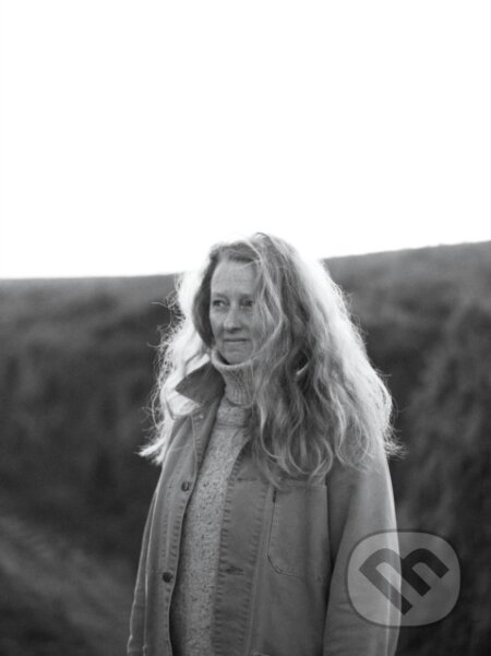 Kniha: On Winter Hill (Raynor Winn). Penguin Books, 2026 Kniha: On Winter Hill (Raynor Winn). Penguin Books, 2026