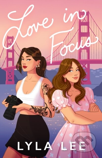 Kniha: Love in Focus (Lyla Lee). Piatkus, 2025 Kniha: Love in Focus (Lyla Lee). Piatkus, 2025