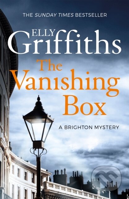 Kniha: The Vanishing Box (Elly Griffiths). Quercus, 2018 Kniha: The Vanishing Box (Elly Griffiths). Quercus, 2018