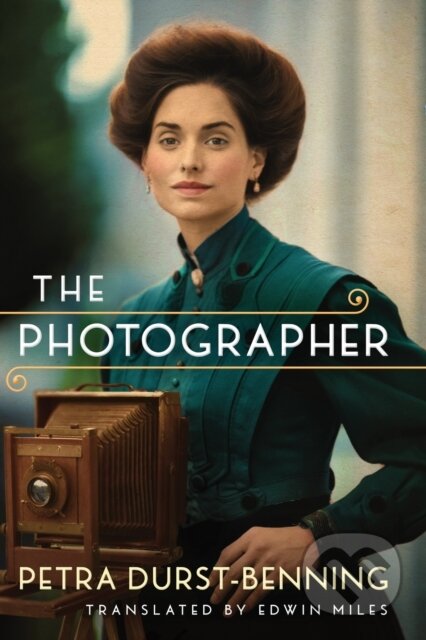 Kniha: The Photographer (Petra Durst-Benning). , 2020 Kniha: The Photographer (Petra Durst-Benning). , 2020