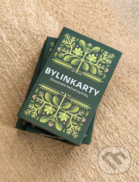 Spoločenská hra: Bylinkarty (Martin Bajaník). PEKNE & DOBRE, 2026 Spoločenská hra: Bylinkarty (Martin Bajaník). PEKNE & DOBRE, 2026