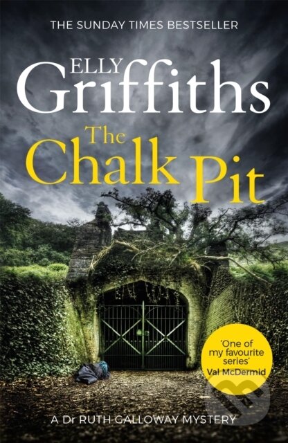 Kniha: The Chalk Pit (Elly Griffiths). Quercus, 2017 Kniha: The Chalk Pit (Elly Griffiths). Quercus, 2017