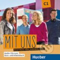 Audiokniha: Mit uns! C1 (Anna Breitsameter, Arwen Schnack, Christiane Seuthe, Klaus Lill, Linda Fromme a Margarethe Thomasen). Max Hueber Verlag, 2020 Audiokniha: Mit uns! C1 (Anna Breitsameter, Arwen Schnack, Christiane Seuthe, Klaus Lill, Linda Fromme a Margarethe Thomasen). Max Hueber Verlag, 2020