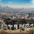 Hudební CD: Dr. Dre: Compton (Universal Music). Universal Music, 2015 Hudební CD: Dr. Dre: Compton (Universal Music). Universal Music, 2015