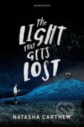 Kniha: The Light That Gets Lost (Natasha Carthew). Bloomsbury, 2016 Kniha: The Light That Gets Lost (Natasha Carthew). Bloomsbury, 2016