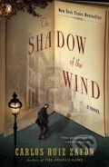 Kniha: The Shadow of the Wind (Carlos Ruiz Zafón). Penguin Books, 2005 Kniha: The Shadow of the Wind (Carlos Ruiz Zafón). Penguin Books, 2005