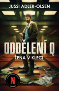 Kniha: Žena v kleci (filmová obálka) (Jussi Adler-Olsen). Host, 2025 Kniha: Žena v kleci (filmová obálka) (Jussi Adler-Olsen). Host, 2025