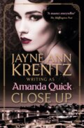 Kniha: Close Up (. Amanda Quick). Piatkus, 2020 Kniha: Close Up (. Amanda Quick). Piatkus, 2020