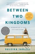 Kniha: Between Two Kingdoms, 1900 Kniha: Between Two Kingdoms, 1900