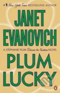 Kniha: Plum Lucky (Janet Evanovich). Penguin Books Kniha: Plum Lucky (Janet Evanovich). Penguin Books