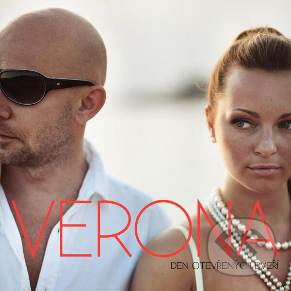 Hudební CD: Verona (EMI Music). EMI Music, 2011 Hudební CD: Verona (EMI Music). EMI Music, 2011