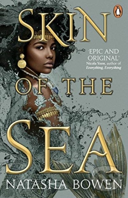 Kniha: Skin of the Sea (Natasha Bowen). Penguin Books, 2021 Kniha: Skin of the Sea (Natasha Bowen). Penguin Books, 2021