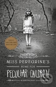 Kniha: Miss Peregrine's Home For Peculiar Children (Ransom Riggs). Random House, 2013 Kniha: Miss Peregrine's Home For Peculiar Children (Ransom Riggs). Random House, 2013