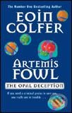 Kniha: Artemis Fowl: The Opal Deception (tvrdá väzba) (Eoin Colfer). Penguin Books, 2005 Kniha: Artemis Fowl: The Opal Deception (tvrdá väzba) (Eoin Colfer). Penguin Books, 2005