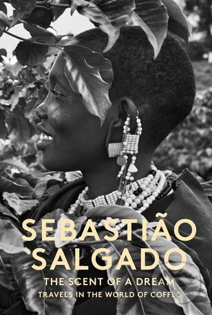 Kniha: Scent of a Dream (Sebastião Salgado). Harry Abrams, 2015 Kniha: Scent of a Dream (Sebastião Salgado). Harry Abrams, 2015