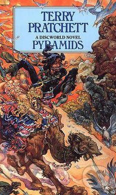 Kniha: Pyramids (Terry Pratchett). Corgi Books, 1990 Kniha: Pyramids (Terry Pratchett). Corgi Books, 1990