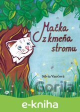 Mačka z kmeňa stromu