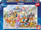 Průvod postaviček Disney