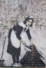 Banksy pohľadnica upratovačka