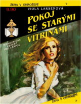 Pokoj se starými vitrínami
