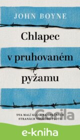 Chlapec v pruhovaném pyžamu