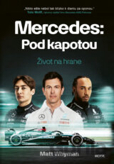 Mercedes: Pod kapotou