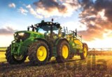 Traktor John Deere na poli 30x40cm
