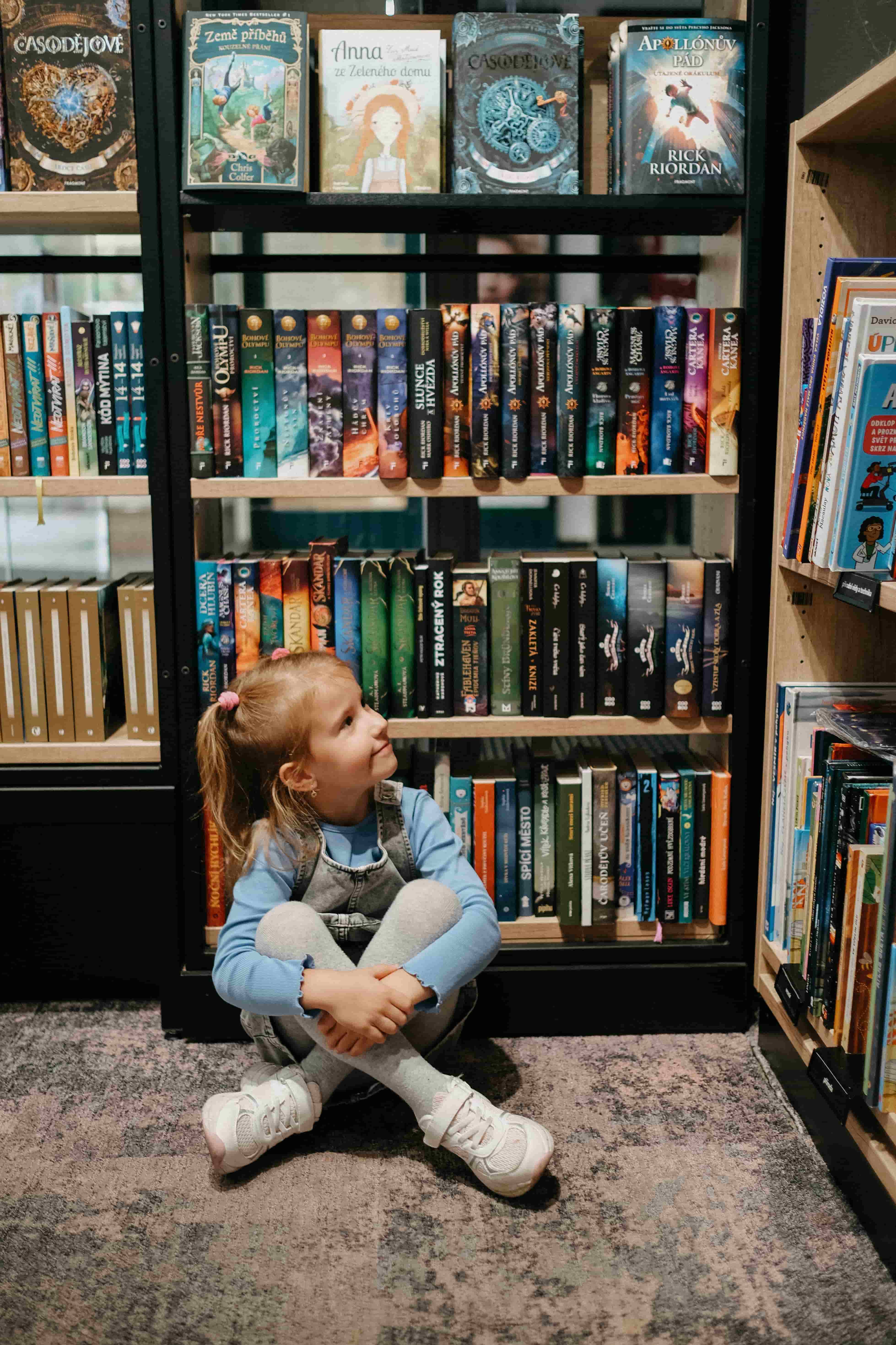 Dětská sekce v knihkupectví Martinus v Brně