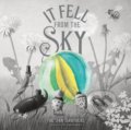 It Fell From The Sky - Eric Fan, Terry Fan (ilustrátor), Frances Lincoln, 2022