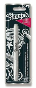 Permanentní popisovač Sharpie Metallic stříbrný (Activa C&S). Activa C&S