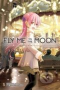 Kniha: Fly Me to the Moon 5 (Kendžiro Hata). Viz Media, 2021