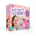 Společenská hra: Rúžové studio (Albi). Albi, 2025