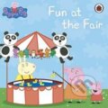 Kniha: Peppa Pig -Fun at the Fair (Penguin Books). Penguin Books, 2015