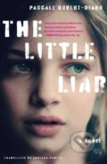 Kniha: The Little Liar (Adriana Hunter a Pascale Robert-Diard). Other Press, 2024