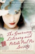 Kniha: The Guernsey Literary and Potato Peel Pie Society (Annie Barrows a Mary Ann Shaffer). Bloomsbury, 2017