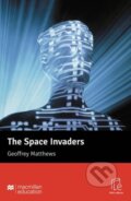 Kniha: The Space Invaders (Geoffrey Matthews). Max Hueber Verlag, 2025