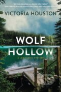 Kniha: Wolf Hollow (Victoria Houston). Crooked Lane Books, 2022