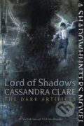 Kniha: Lord of Shadows, 2018