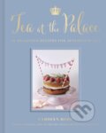 Kniha: Tea at the Palace (Carolyn Robb). White Lion, 2022
