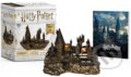 Harry Potter: Hogwarts Castle and Sticker Book, 2018