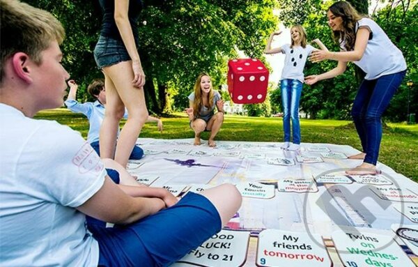 Levně Guess the Present Tense: Outdoor Game (new) - hra z kategorie Vzdelávacie hry