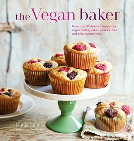 Levně The Vegan Baker (More than 50 Delicious Recipes for Vegan-Friendly Cakes, Cookies, Bars and other Baked Treats) - kniha z kategorie Kuchárky