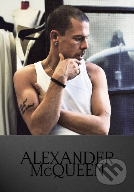 Levně Alexander McQueen (Fashion Icon) - Editors of Createur Magazine - kniha z kategorie Design